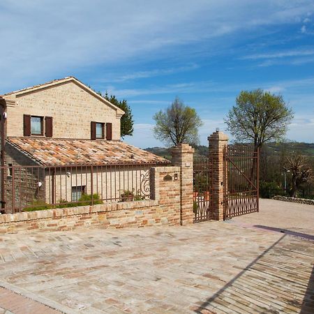 Il Casolare Bed and Breakfast Gradara Buitenkant foto
